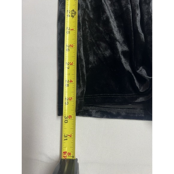 H&M Womens Velvet Jumpsuit Size M Black Long Sleeve Holiday Festive Cocktail - Picture 5 of 9